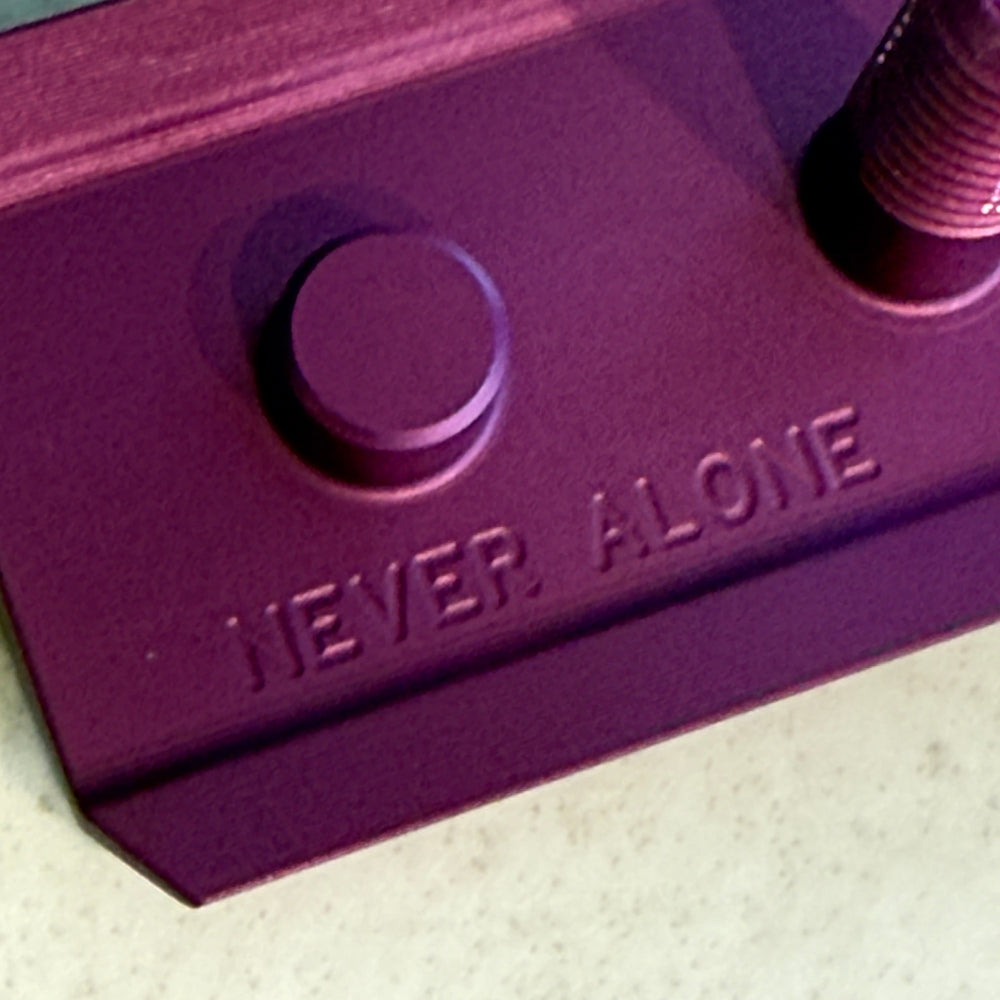 Never Alone 5 - Double Edge Safety Razor