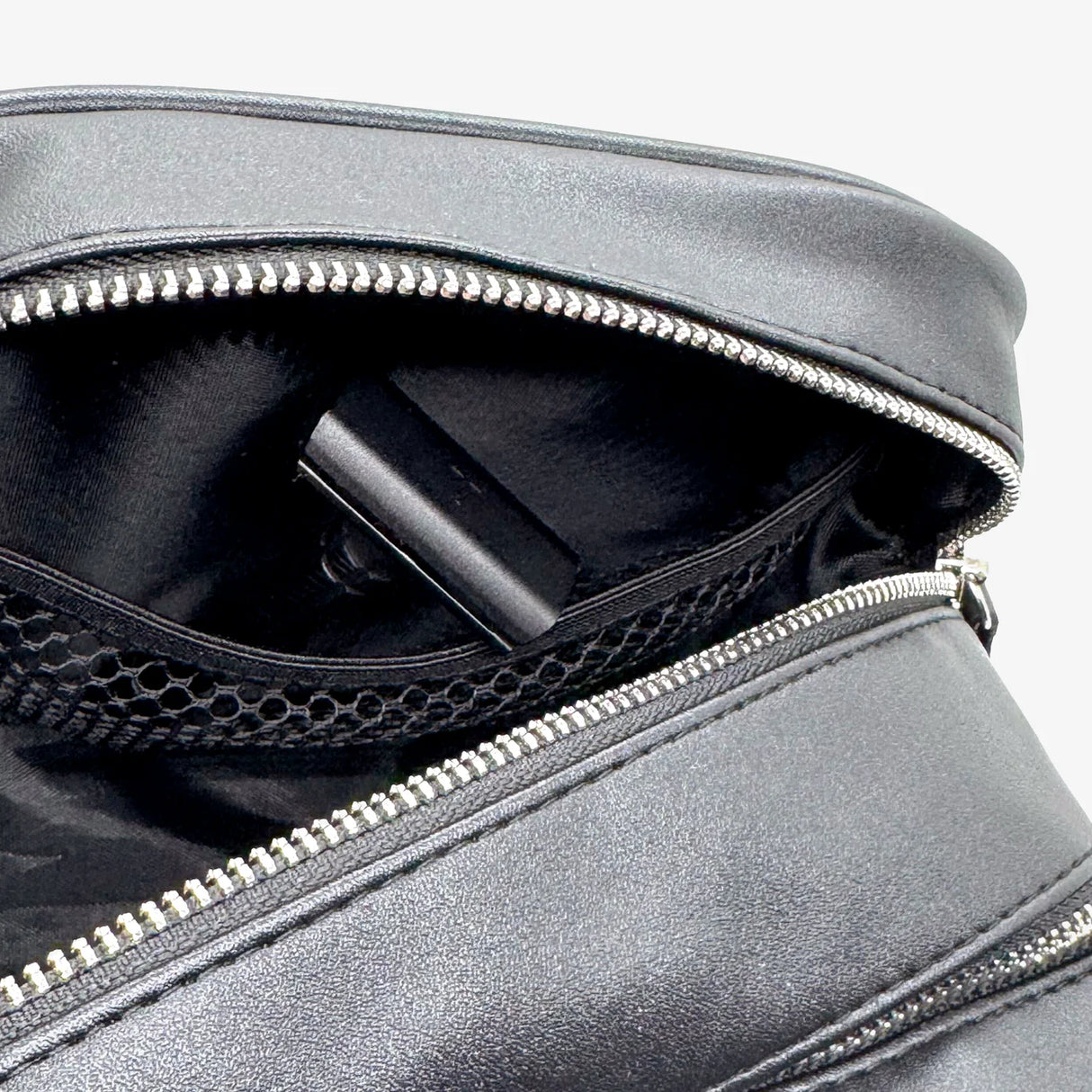 Aylsworth Travel Bag Dopp Kit Black