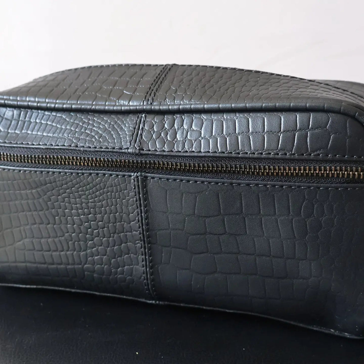 Billion Brothers Buffalo Leather Toiletry Bag Dopp Kit
