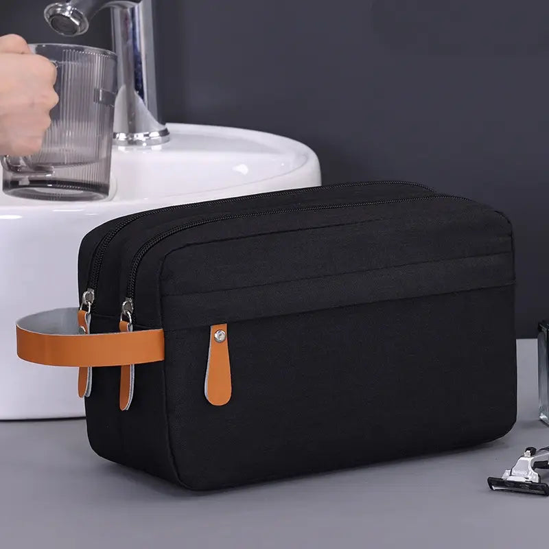 Wandf - Shaving and Grooming Travel Dopp Kit - Black & Tan