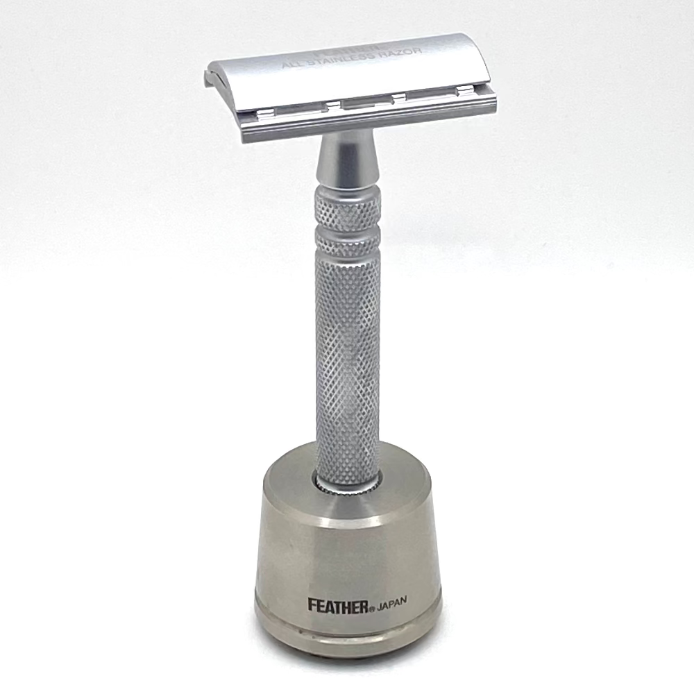 Pre-Owned Feather AS-D2 Stainless Steel Double Edge Safety Razor with Stand