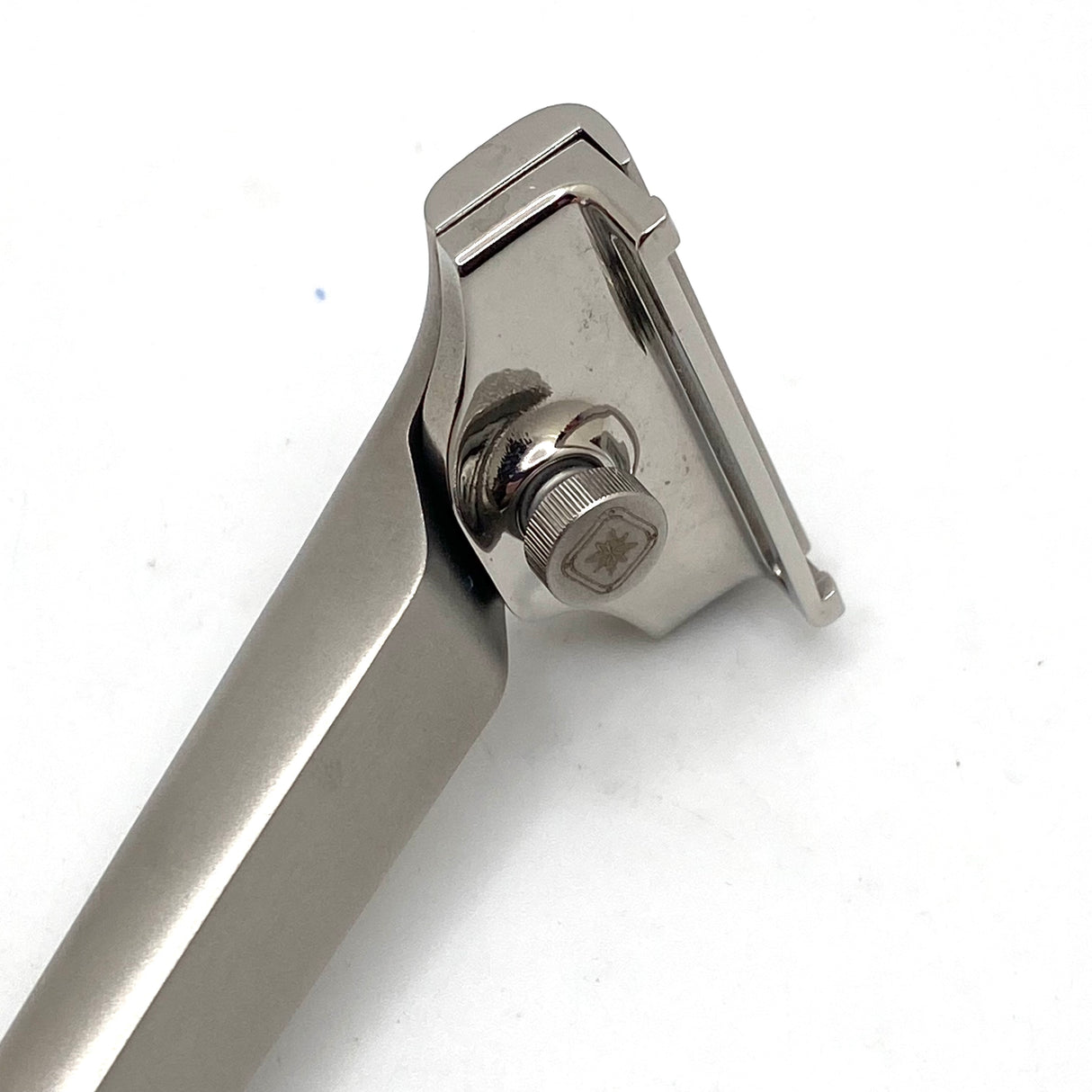 Pre-Owned Mossei Single Edged Injector Safety Razor