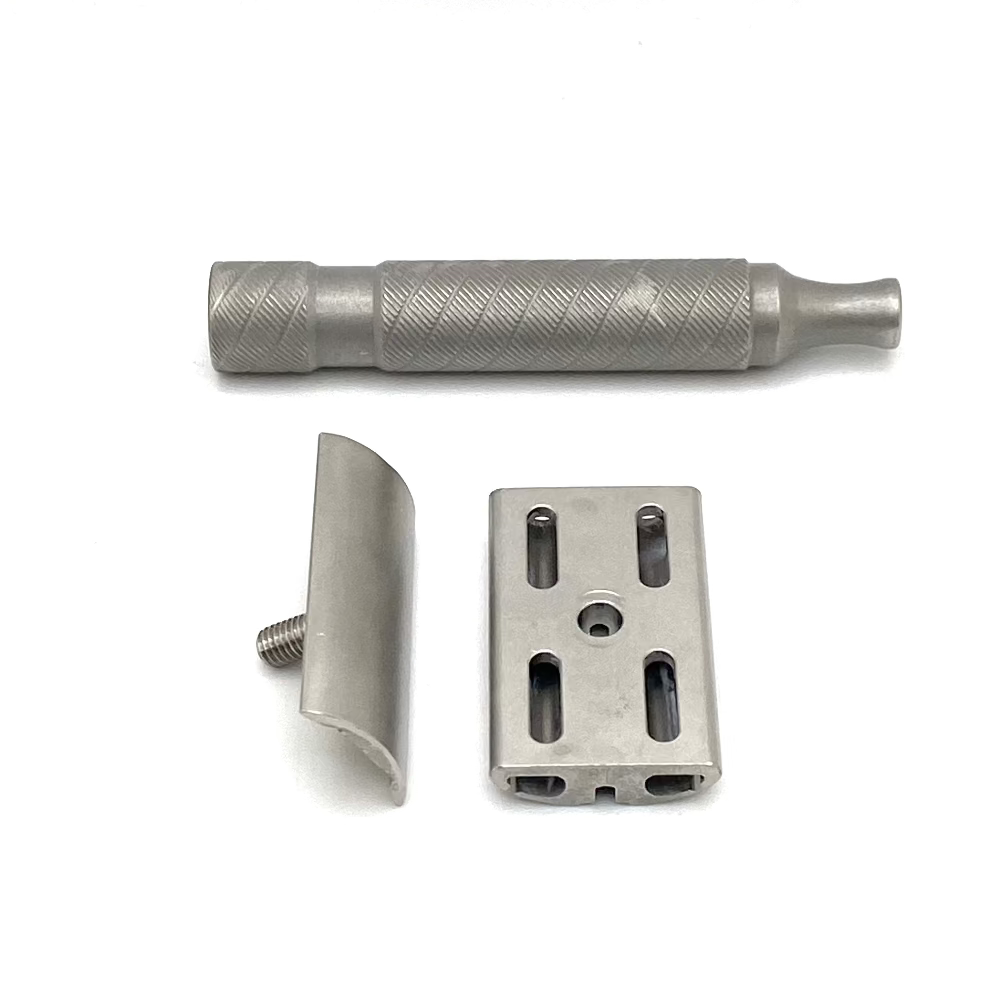 Pre-Owned Timeless Double Edge Safety Razor Blade Gap 0.68 (2017)