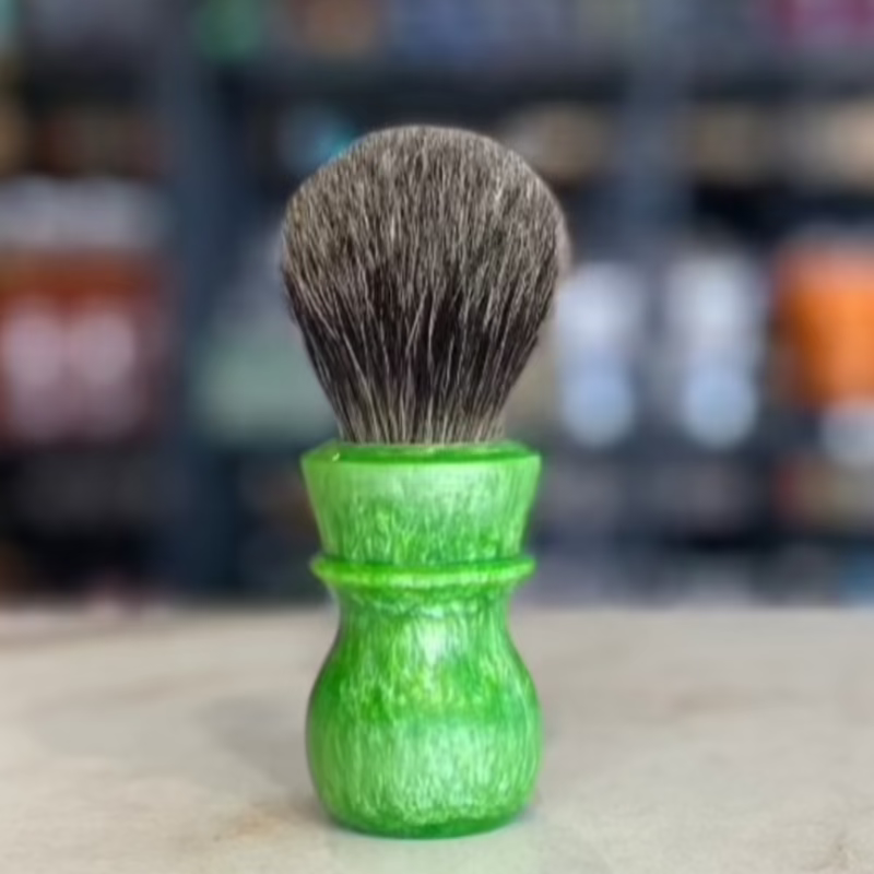 TRC - Lucky Clover -  26mm Raw Doughknot Bulb Knot - Matte Resin Handle