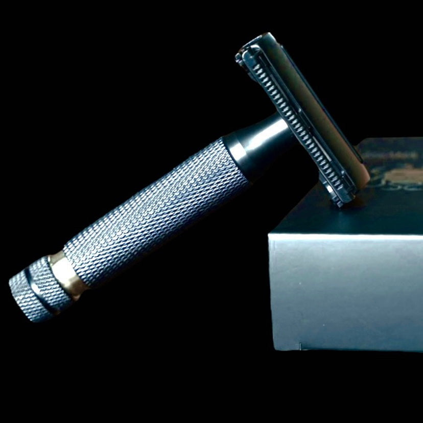 Ariana & Evans - B1 Lancer - Butterfly Safety Razor