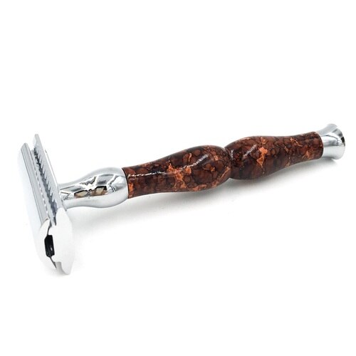 Razor type: Three-Piece Safety Razor Weight: 3.4 oz. Length: 3 3/4 in. Handle material: Genuine Brass Frame, Enamel Plating