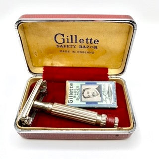 1954-55 Gillette Junior Aristocrat #58 Set in Leatherette Case with Gillette Blue Blades - Made in England