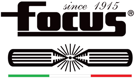 Since 1915 Cumbo Company in Milan has been manufacturing professional products and equipment for hairdressers, barbers and beauticians, such as: razors, scissors, tweezers, soaps and products for hands, beard and feet care. 100% Made in Italy