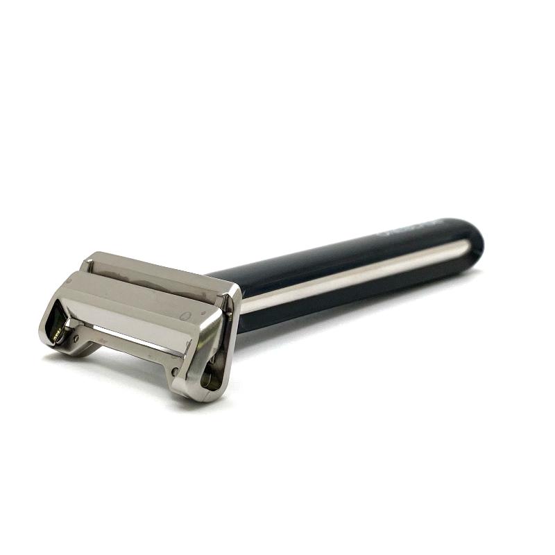 Lion Razor One Blade Pre-Owned - OneBlade Hybrid Safety Razor | Free Shipping | The Razor ...