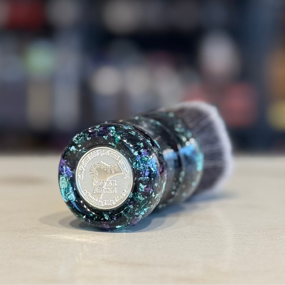 Never Alone 5 - #3 - 26mm AK7 Fan Knot - Resin Handle Shaving Brush