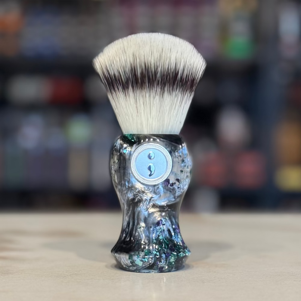 Never Alone 5 - #10 - 26mm AK47 Fan Knot - Resin Handle Shaving Brush