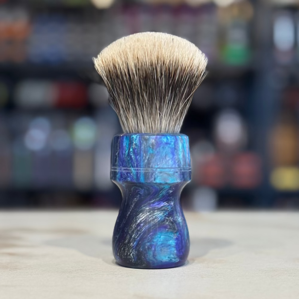 Never Alone 5 - #14 - 26mm Doughknot Badger Fan Knot - Resin Handle Shaving Brush