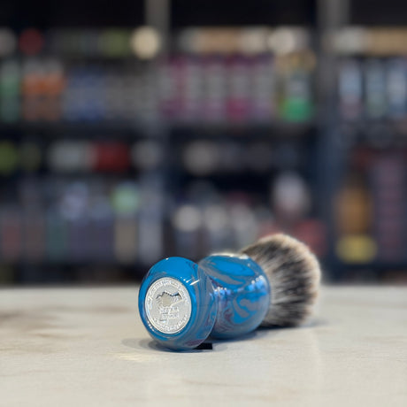 Never Alone 5 - #28 - 26mm Doughknot Badger Fan Knot - Resin Handle Shaving Brush