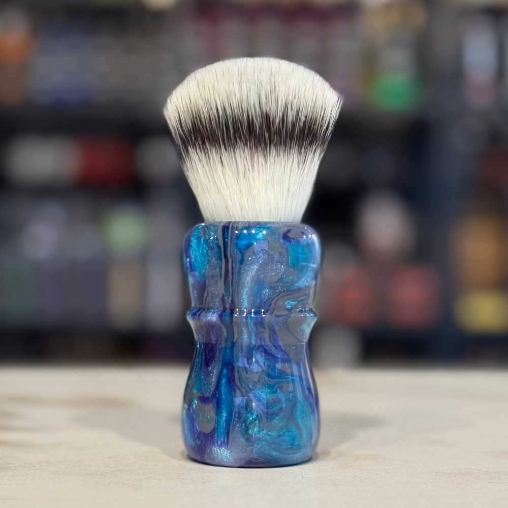 Never Alone 5 - #42 - 26mm Synthetic AK47 Fan Knot - Resin Handle Shaving Brush