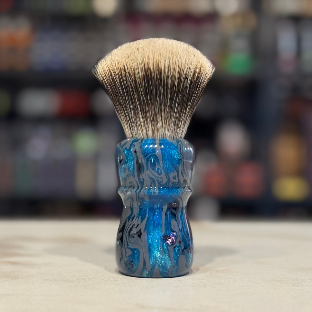 Never Alone 5 - #54 - 26mm Doughknot Badger Fan Knot - Resin Handle Shaving Brush