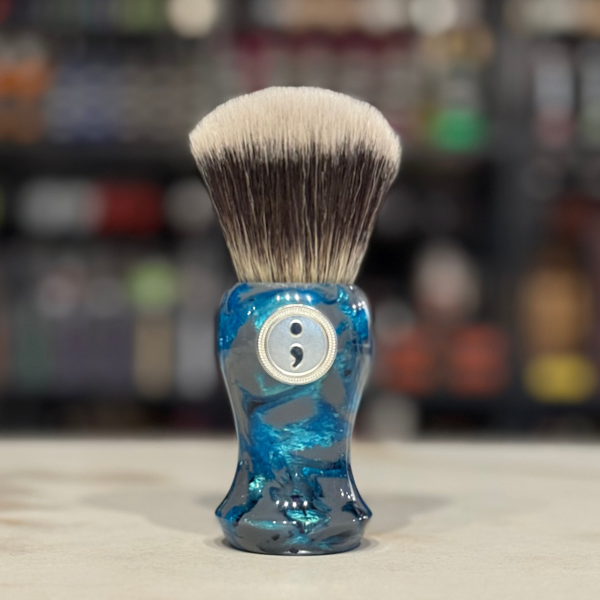 Never Alone 5 - #59 - 26mm AK7 Fan Knot - Resin Handle Shaving Brush