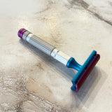 Never Alone 5 - Double Edge Safety Razor