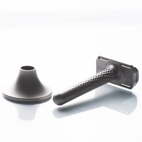 Tatara - Muramasa - Adjustable Safety Razor - Includes Stand