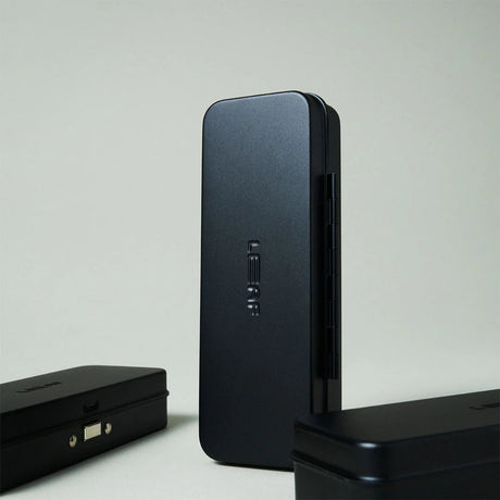 The Leaf Two Travel Case Black