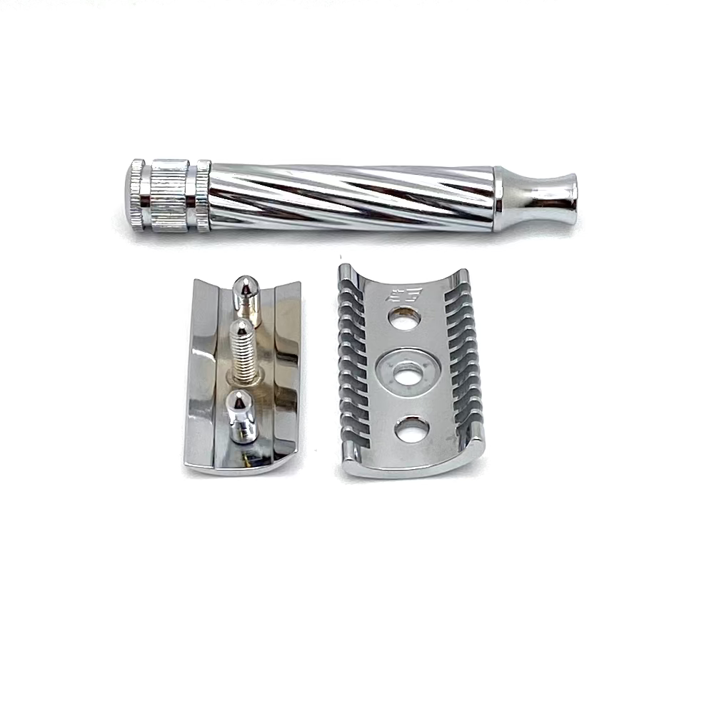 Pre-Owned - Fatip - Slant Open Comb Safety Razor Lo Storto Made in Italy - 42138