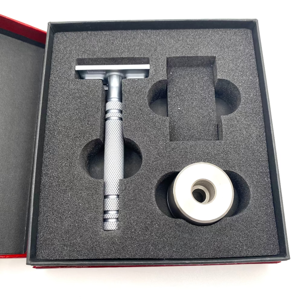 Pre-Owned Feather AS-D2 Stainless Steel Double Edge Safety Razor with Stand