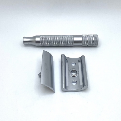 Pre-Owned - iKon Slant Double Edge Safety Razor