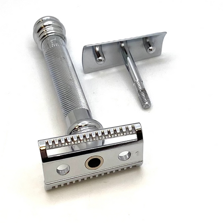 Pre-Owned Merkur 39C Polished Chrome Finish w/ Long Handle Barber Pole HD Slant Guard Double Edge Safety Razor