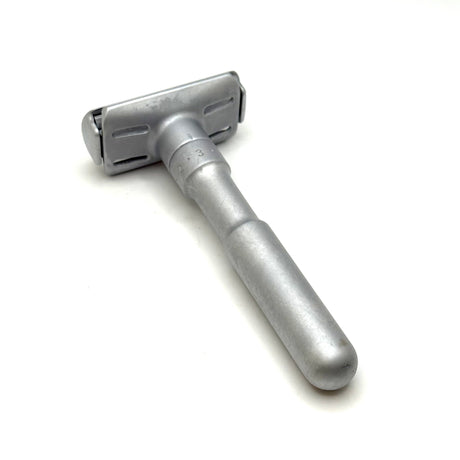 Pre-Owned Merkur Futur Matte Chrome Adjustable Double Edge Safety Razor