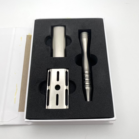 Pre-Owned Polished Paradigm Salient Double Edged Safety Razor