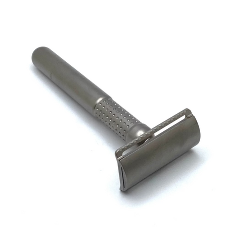 Pre-Owned Tatara Nodachi Titanium Double Edge Safety Razor