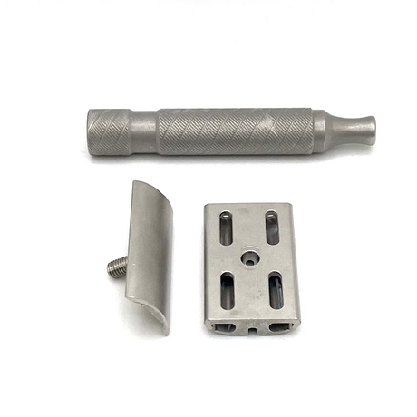 Pre-Owned Timeless Double Edge Safety Razor Blade Gap 0.68 (2017)