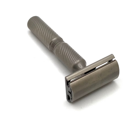 Pre-Owned Timeless Titanium Double Edge Safety Razor (2017)