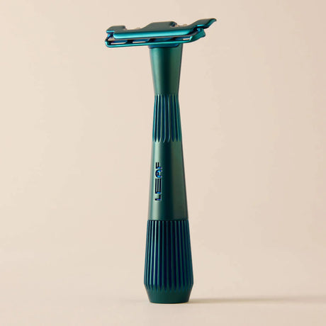 The Leaf Razor - Spruce - Twig