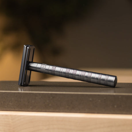 Henson Shaving - +++ Aggressive Gray - New Beveled Edge Aluminum AL13 Double Edge Safety Razor