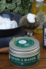 Martin de Candre Vetyver (vetiver) Shaving Soap 200g - Artisan Soap & 100% Vegan    Description LIMITED EDITION Martin de Candre Vetyver (Vetiver) Shaving Soap  Martin de Candre, artisan soap maker based in Fontevraud l’Abbaye, rural France, the maker of some of the worlds finest shaving soaps. Vétyver or Vetiver Shaving Soap benefits from a deep, masculine scent that has a light smokey base with lots of fragrant, grassy, greenery including lemongrass and citronella. Martin de Candre.