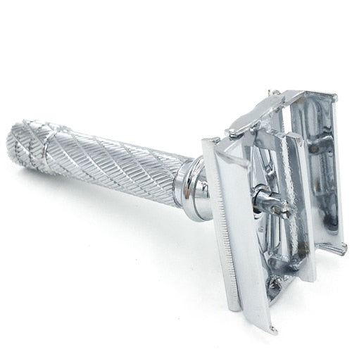 Newly introduced for 2016, the Parker 87R is a hefty little safety razor with the world famous Parker Twist to Open head for a close, comfortable shave. Twisting the knob on the bottom of the razor will open the butterfly doors for easy blade insertion. Its beautifully patterned handle is textured to provide a sure grip, even with wet soapy hands. With the included 5 Parker Premium Platinum blades this combination will deliver a barbershop-close shave.