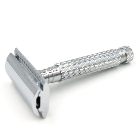 The Parker 94R has a traditional 3-inch long handle, which is crafted from solid brass and chrome plated. The herringbone pattern on the handle provides an excellent grip – even with soap-covered hands. Its precision engineering and heft are no challenge for tackling the toughest of beards. This razor is an excellent choice for both new and experienced safety razor users.
