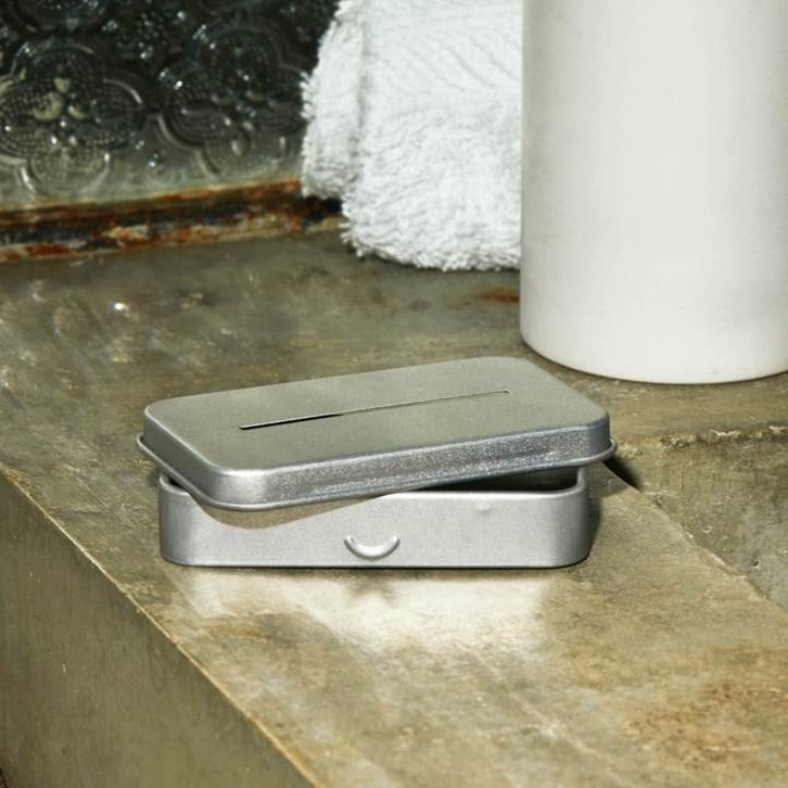 The Leaf - Razor Blade Bank Recycling Tin